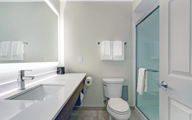 Holiday Inn Express Whitby by IHG
