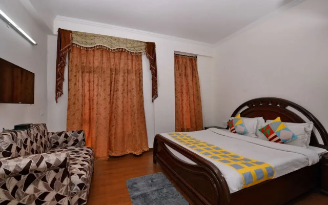 OYO Home 39479 Decent Studio Sehatpur