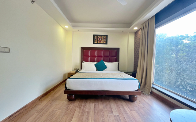 The Grand Orion - Kailash Colony