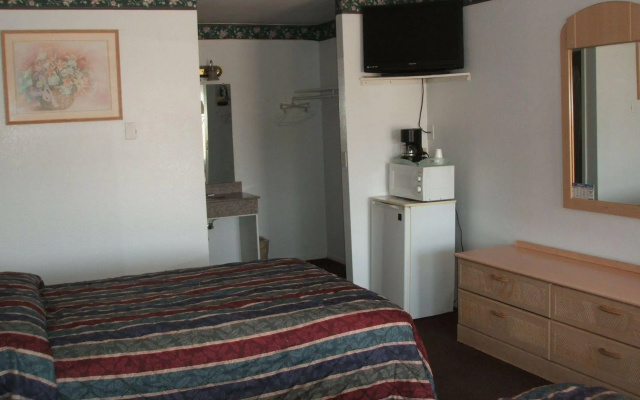 Camlot Inn
