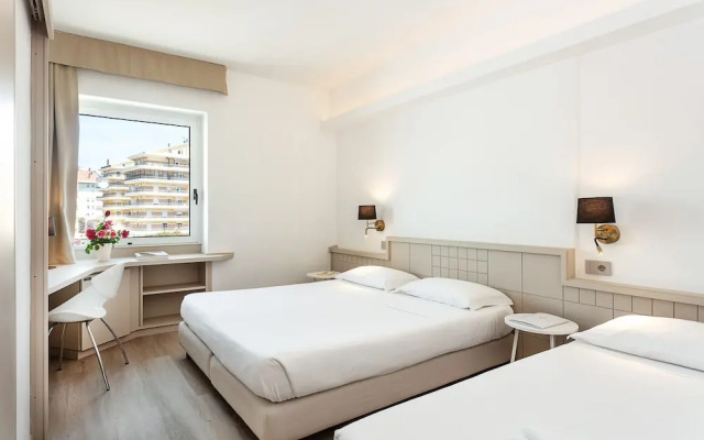 Hotel Carlo Felice