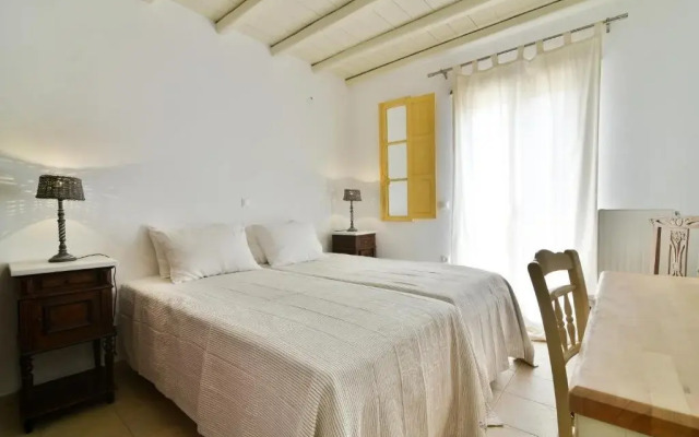 Akrotiraki Villas