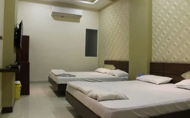 Hotel Amrit
