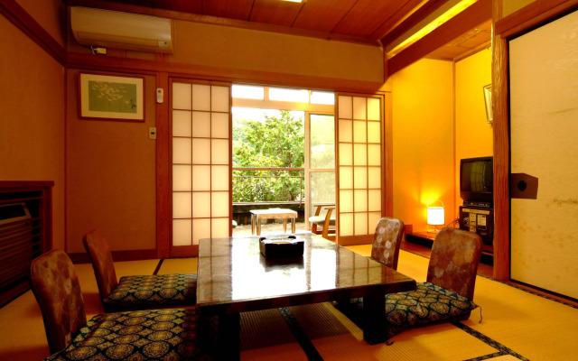 Komatsuya Hachinobou