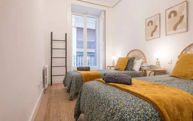 Luxury Apartment in the Heart of Gran Via