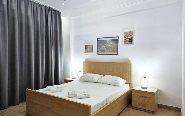 Two Bedroom Apartment With Sea View-021