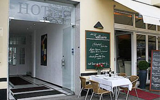 Отель Art Hotel Charlottenburger Hof Германия, Берлин - отзывы, цены и фото номеров - забронировать отель Art Hotel Charlottenburger Hof онлайн вид на фасад