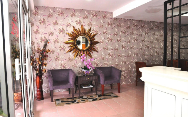 Vla Court Hotel