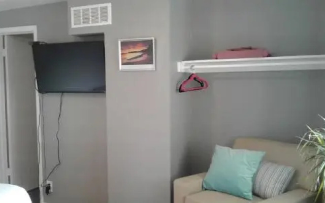 Reno 8 Motel