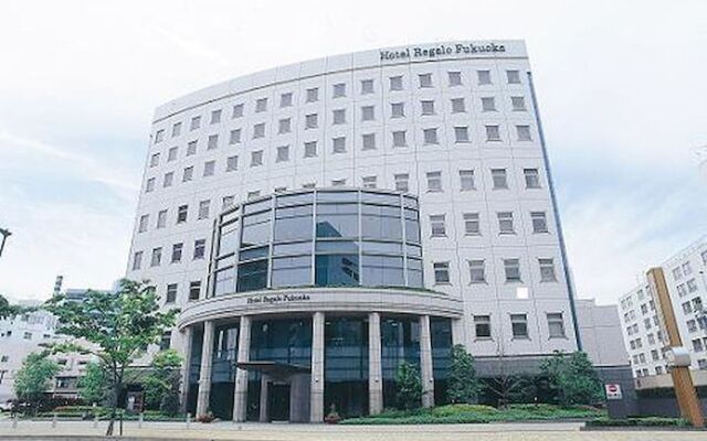 Hotel Regalo Fukuoka Фукуока вид на фасад