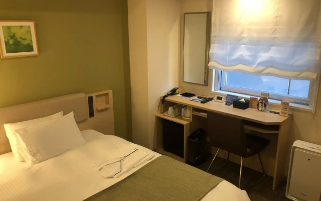 Отель Smile Hotel Shinagawasengakujiekimae