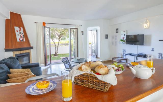 C06 - Porto De Mos 3 Bed Townhouse