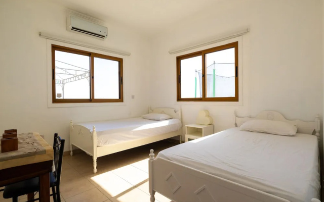 Captivating 2-bed House