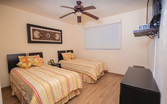 JUUB Luxury 3 Bedroom House at Playa diamante