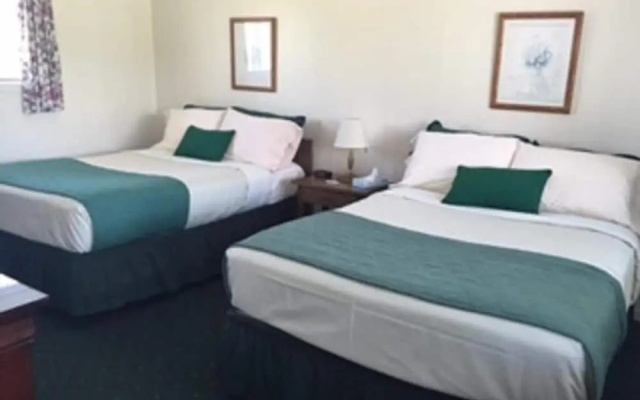 Rock Ledge Motel