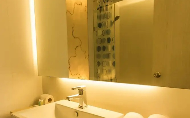 Atlantis Residence - Huge Saltwater Waterpark, Gym & Kids Playground - Free Parking