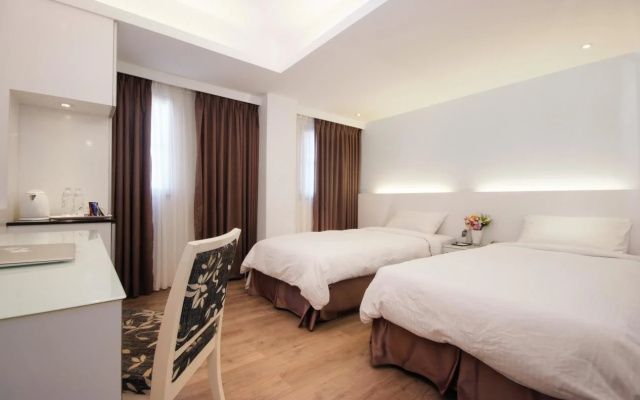 Yes Hotel