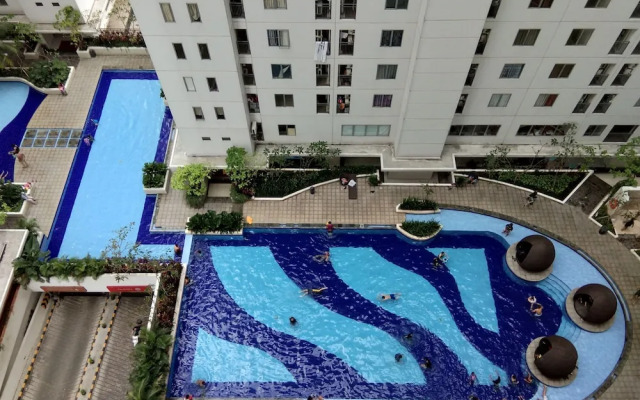 Simply Living 2BR at Bassura City Apartment