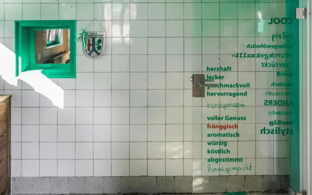 BRATWURSThotel
