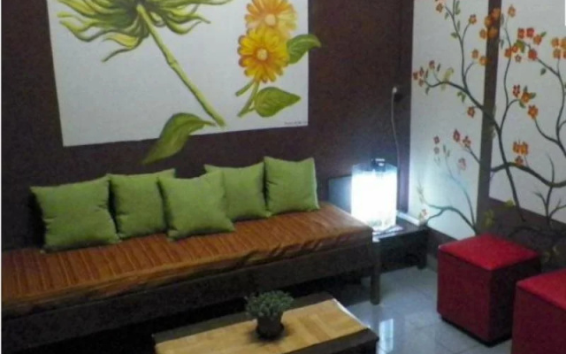 Pinisi Hostel