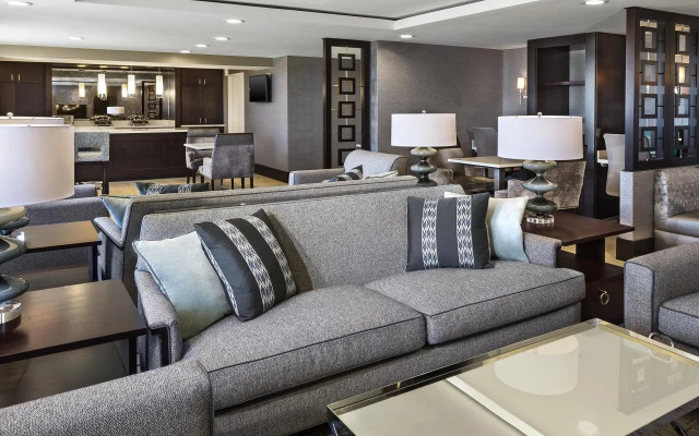 Sheraton Suites Galleria-Atlanta