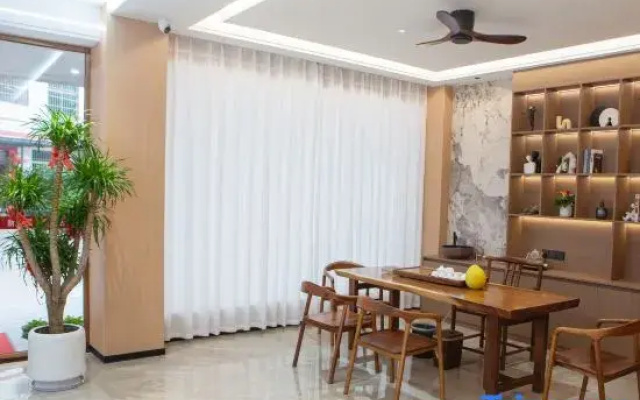 Xinyuan Hotel