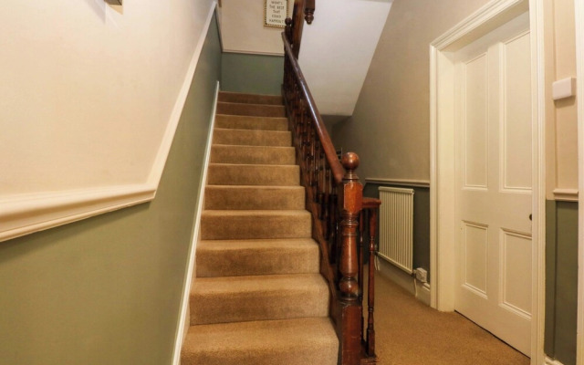 Curzon Heights