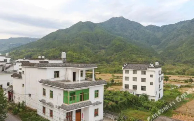 Jiang Ling Mo Flowers Inn