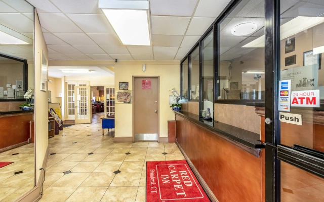 Red Carpet Inn