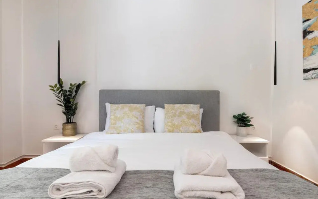 Viora Stunning Deluxe Studio in Athens