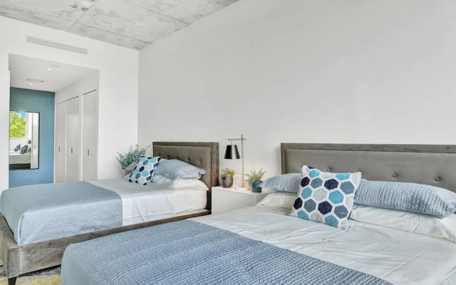 Design District Suites