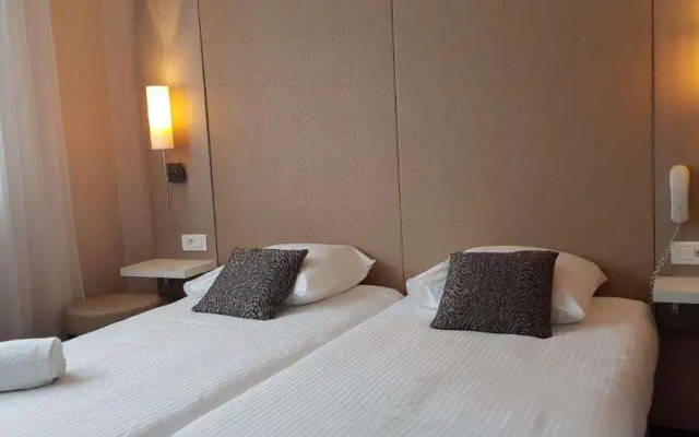 Hotel Bristol