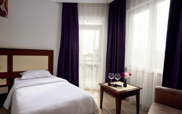 Kaila City Hotel