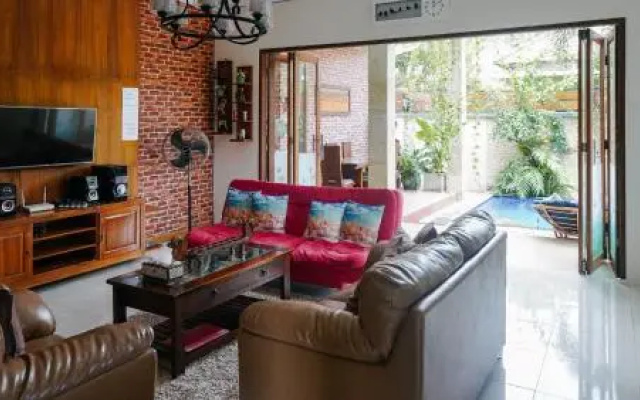 Jasmine Villa Batu Bolong