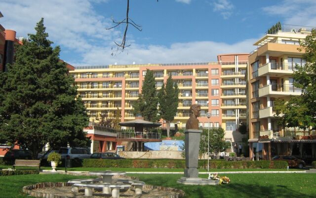 Апартаменты Vadim Apartments Vigo Panorama вид на фасад