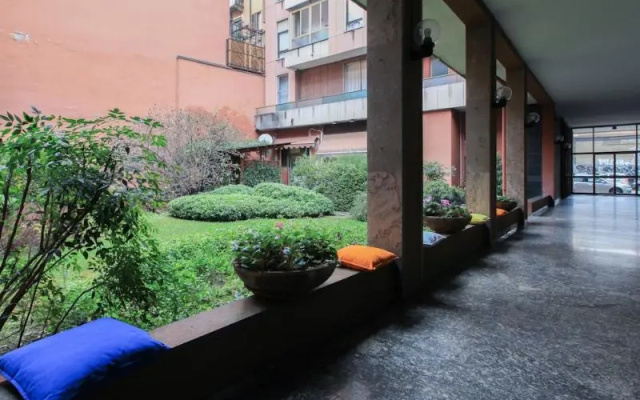 Residence House Aramis Down Town