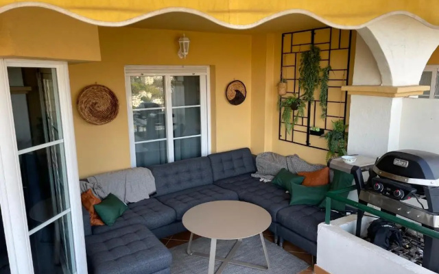 Beautiful 2 bed Apt with amazing views - RDR203