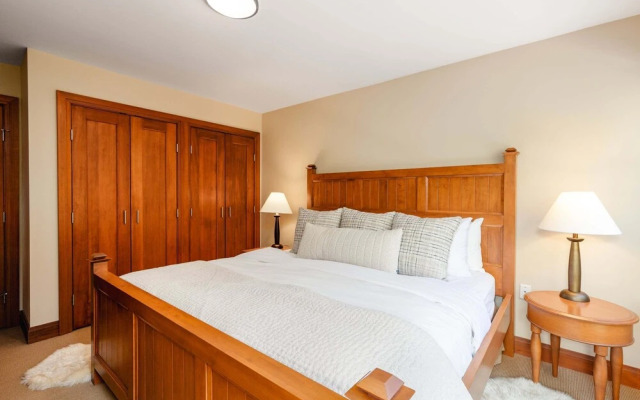 Harmony Chalet at Montebello