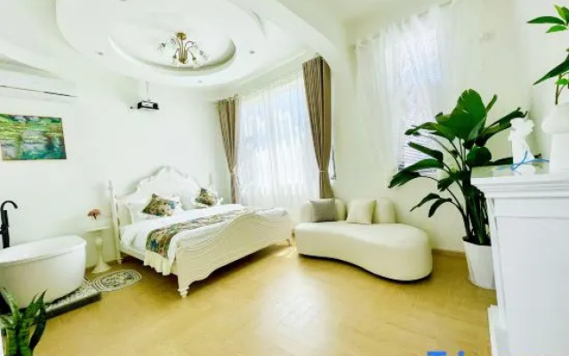 Yunxuan Design Light Luxury Art Designer Leisure Holiday Meisu
