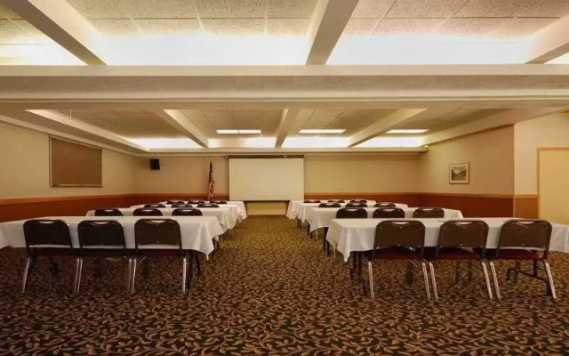 Quality Inn Ponderosa Great Falls