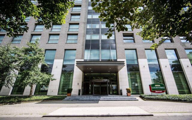 Отель Courtyard by Marriott Brussels Бельгия, Брюссель - отзывы, цены и фото номеров - забронировать отель Courtyard by Marriott Brussels онлайн вид на фасад