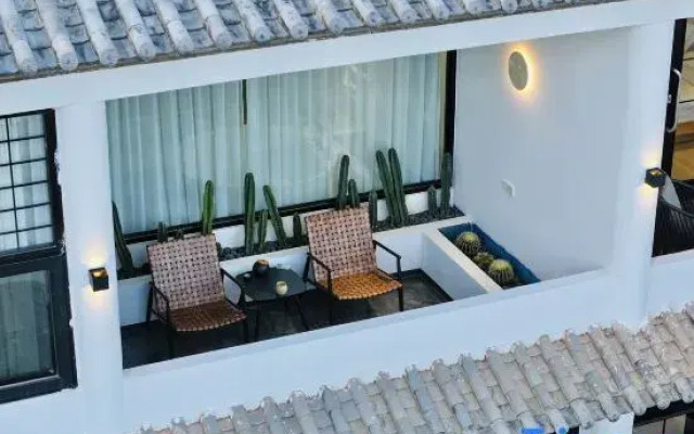 That Life · Villa Garden | 180° Scenic Homestay (Shaxi Ancient Town Yujin Bridge)