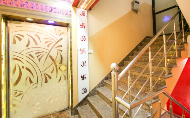 OYO 72463 Hotel Sunder Palace