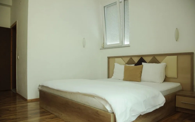 Golden Hotel Bnb