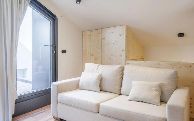 62 Design House