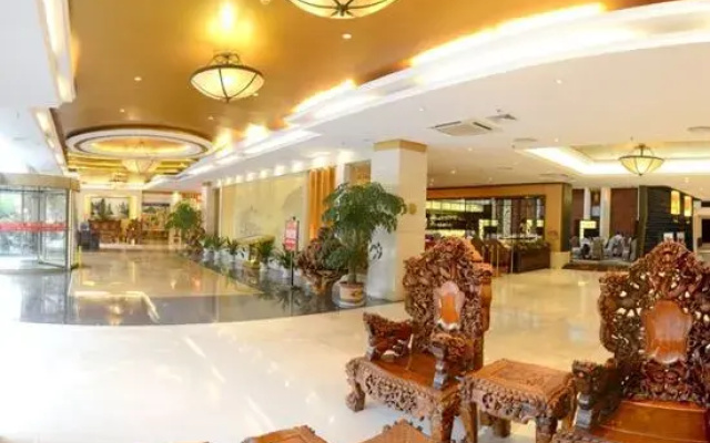 GuilinGrandHotel（Two Rivers and Four Lakes East and West Alleys）