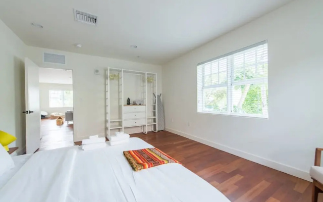 Surreal Southbeach Luxury & Huge 2BR apt & Terrace