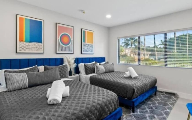 Star Villa Opulent Waterfront Property