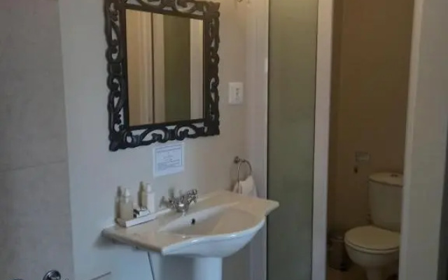 La Pension Guest House