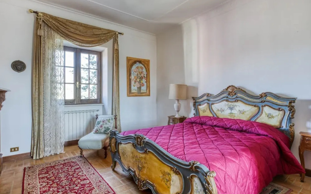 Graceful Holiday Home in Poggio Catino With Swimming Pool